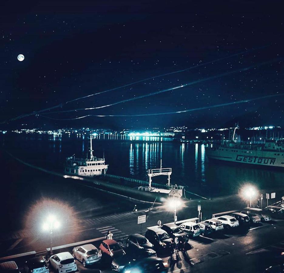 波佐利Sole Luna Mare住宿加早餐旅馆 外观 照片